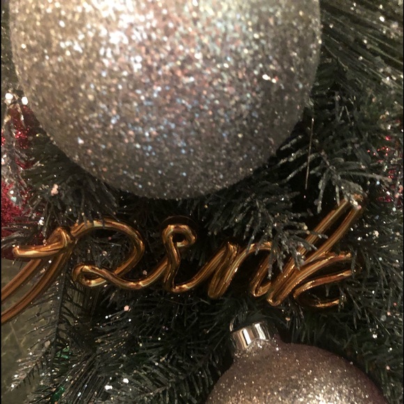 🎄Victory Secret 2018 Christmas Tree. 🎄 - Picture 5 of 8